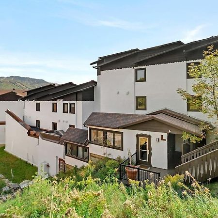 Chic Mt-Tremblant Condo With View On The Lake By Denstays Mont-Tremblant Exterior foto