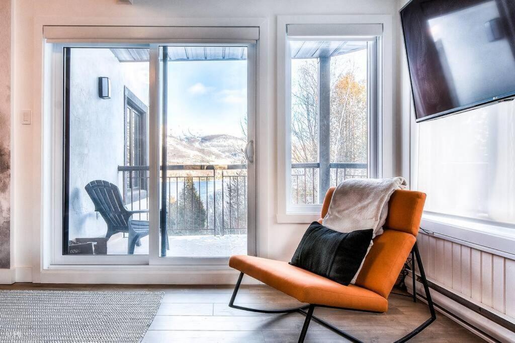 Chic Mt-Tremblant Condo With View On The Lake By Denstays Mont-Tremblant Exterior foto